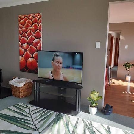 3 Bedroom Holiday Home In Prime Kaikoura Location! ภายนอก รูปภาพ