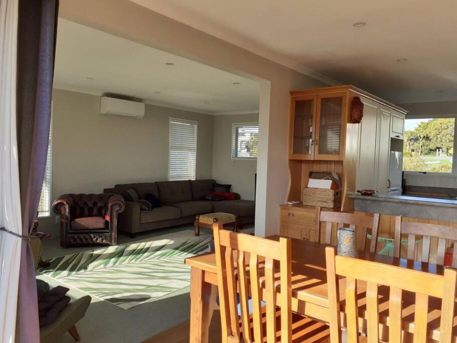3 Bedroom Holiday Home In Prime Kaikoura Location! ภายนอก รูปภาพ