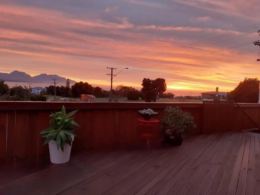 3 Bedroom Holiday Home In Prime Kaikoura Location! ภายนอก รูปภาพ
